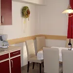 هيرنير شقة فغن