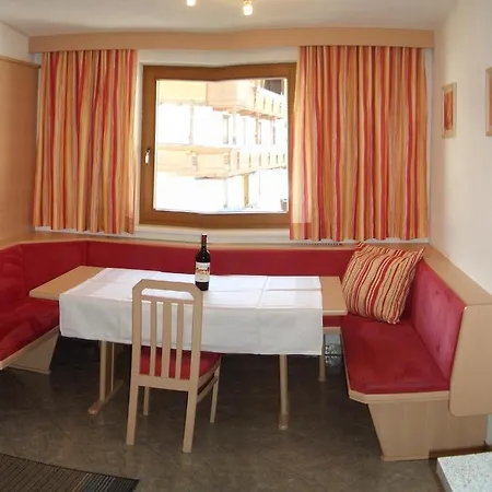 Hirner Appartement *