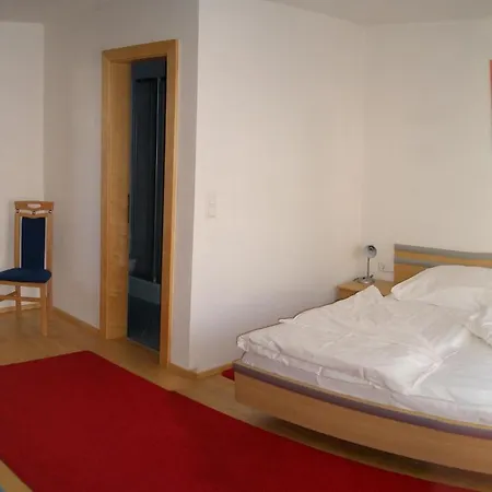 Hirner Appartement *