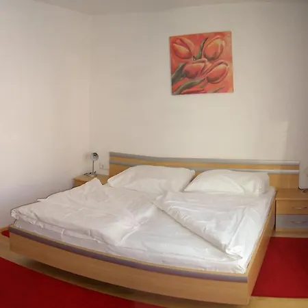 Hirner Appartement *